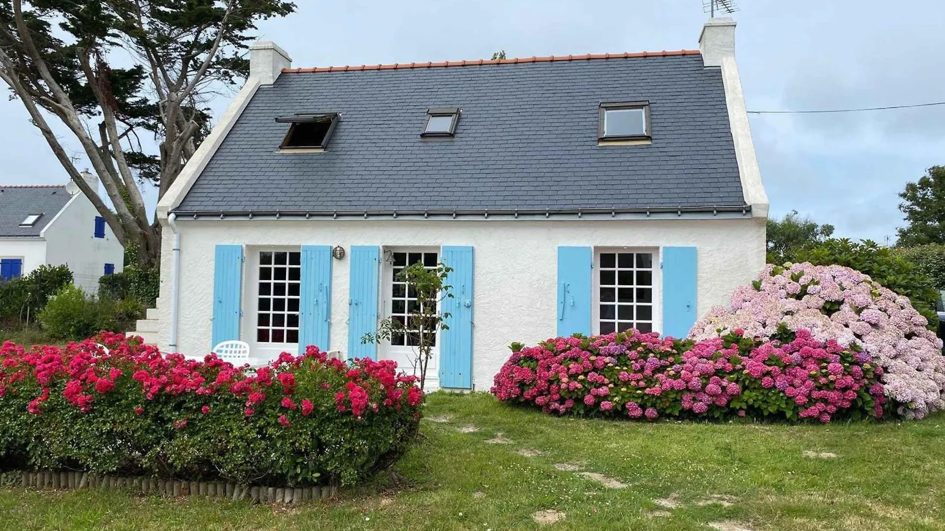 Maison Confortable Pres De La Mer Et Du Bourg, Calme Et Authenticite A Sauzon. - Fr-1-418-153 France